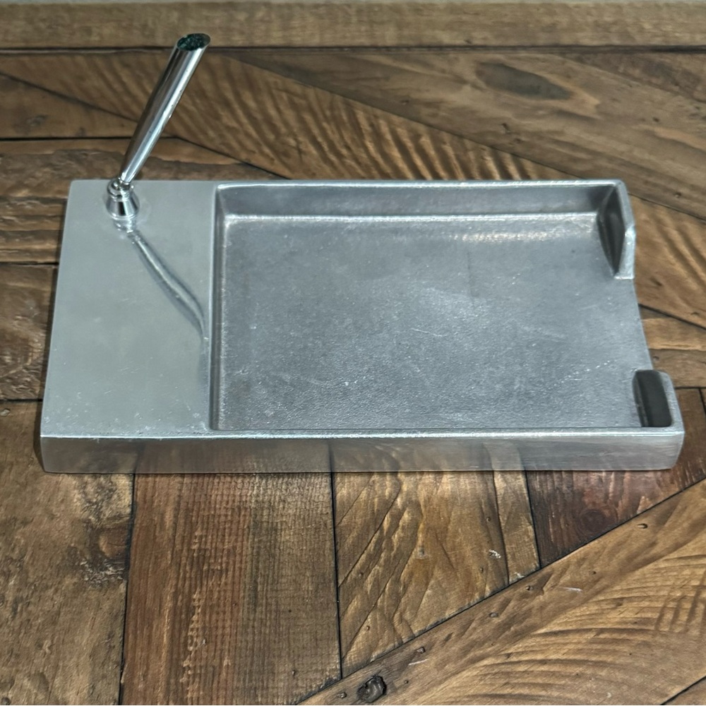 Pewtarex York Pennsylvania, Pewter, Vintage  Pen And Memo Holder